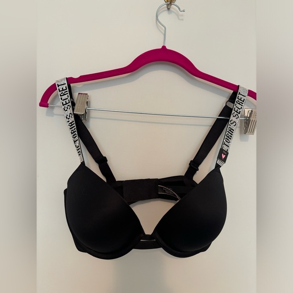 NWT Victoria’s Secret smooth shine strap push-up bra and shine strap thong set - Picture 5 of 10